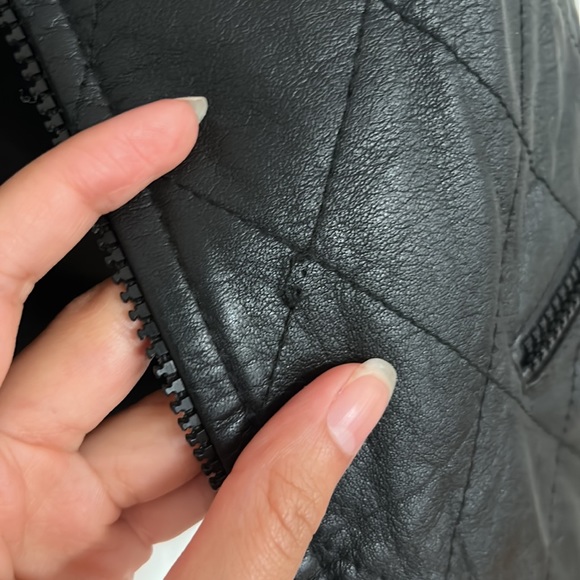 Black Danier leather vest - Picture 6 of 9